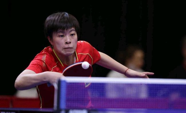 高高在上 高高在上