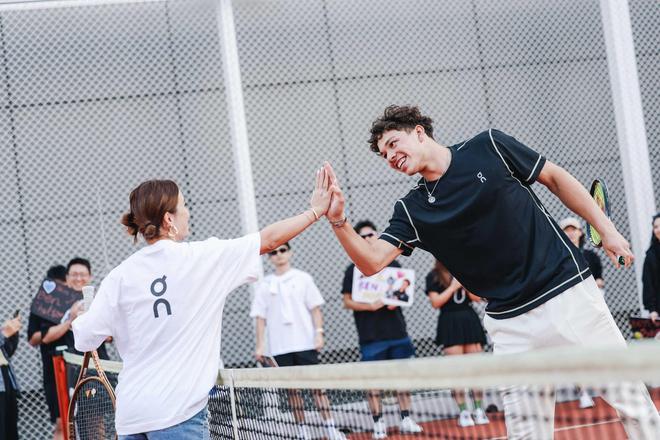 在反击中创 在反击中创